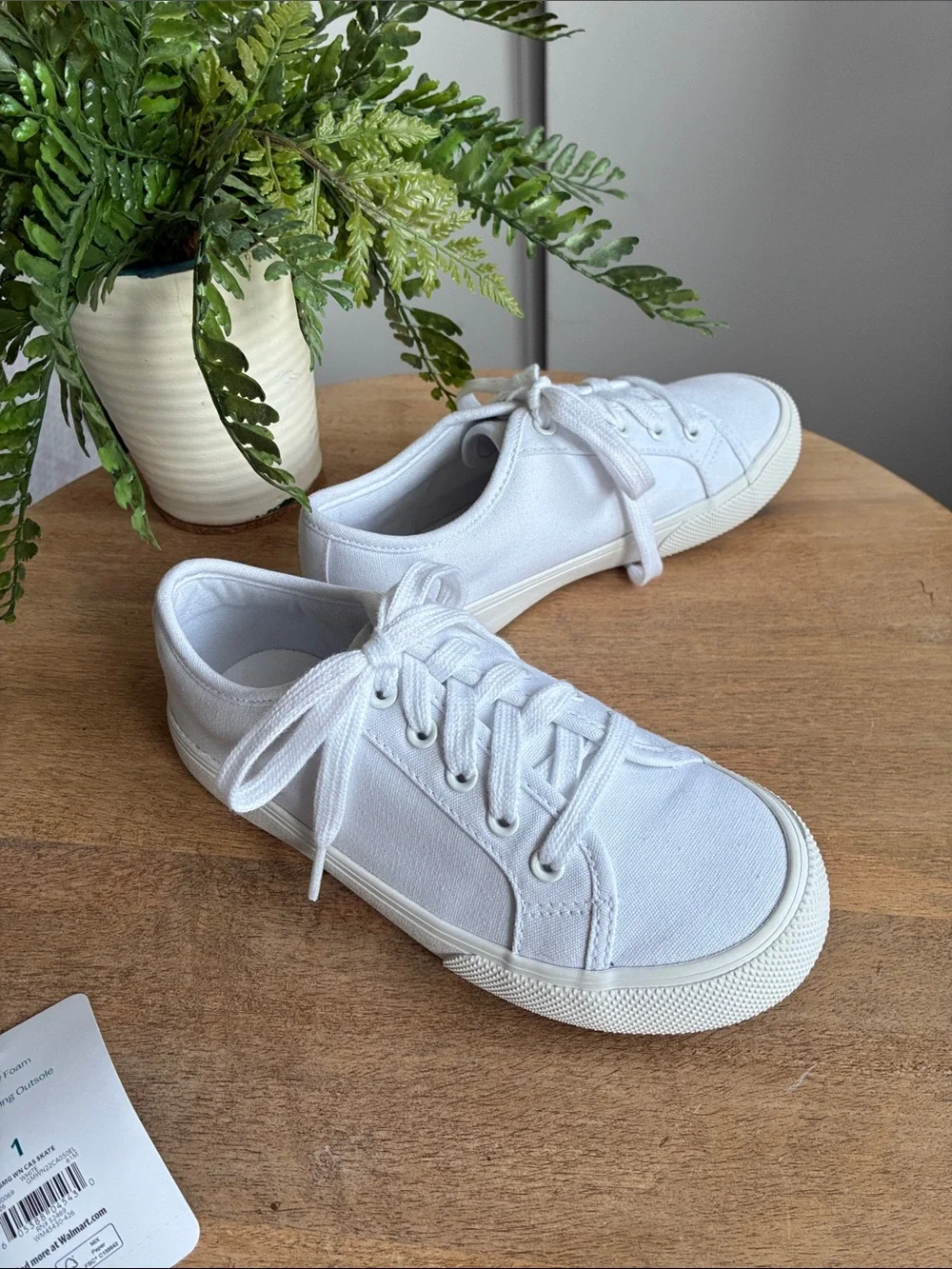 wonder nation White Low-Top Canvas Lace-Up Sneakers, Size 1